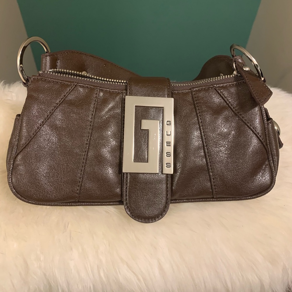 🛍2-for-$30 Purses🛍GUESS Baguette Bag